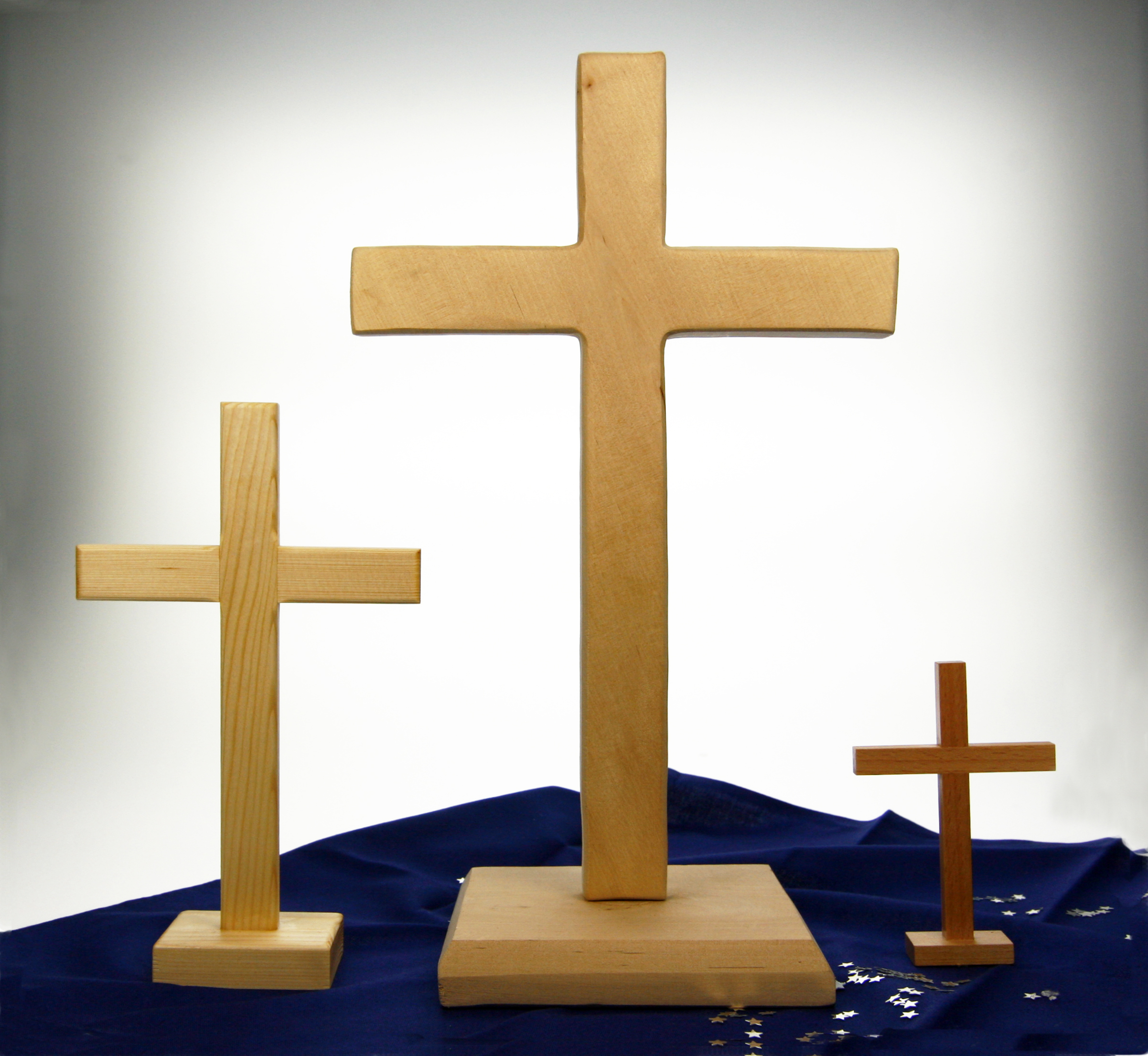 Holzkreuz mittel - mit Sockel (Buche) - 1193